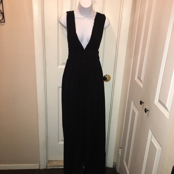 Soieblu Dresses & Skirts - Maxi dress with slit